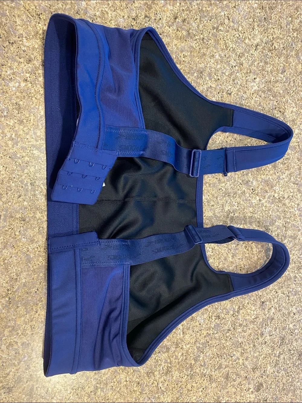 Brooks Sports Bra 34DD Style 350089 MUSTY SMELL